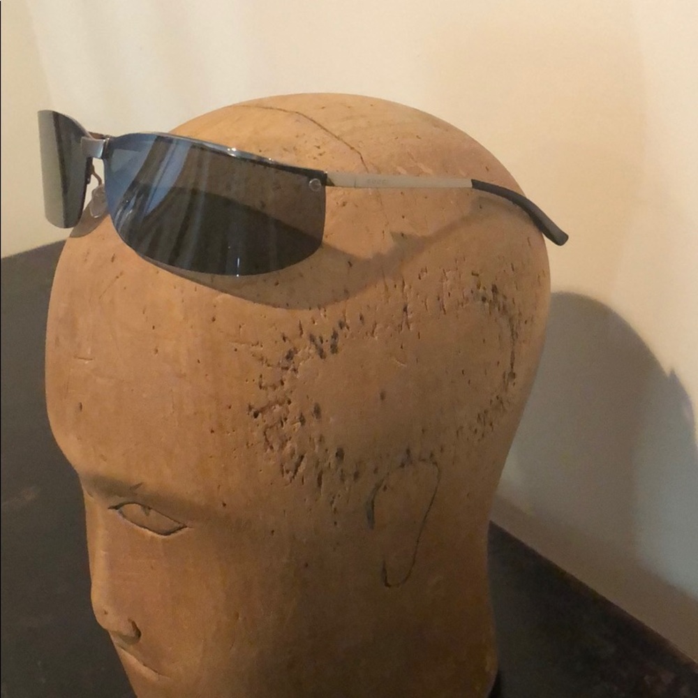 GUCCI SUNGLASSES Authentic - Picture 2 of 5